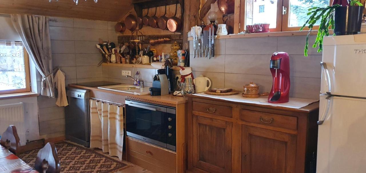 Ferme Savoyarde Renovee 2 Chambres لي كارو داراش المظهر الخارجي الصورة