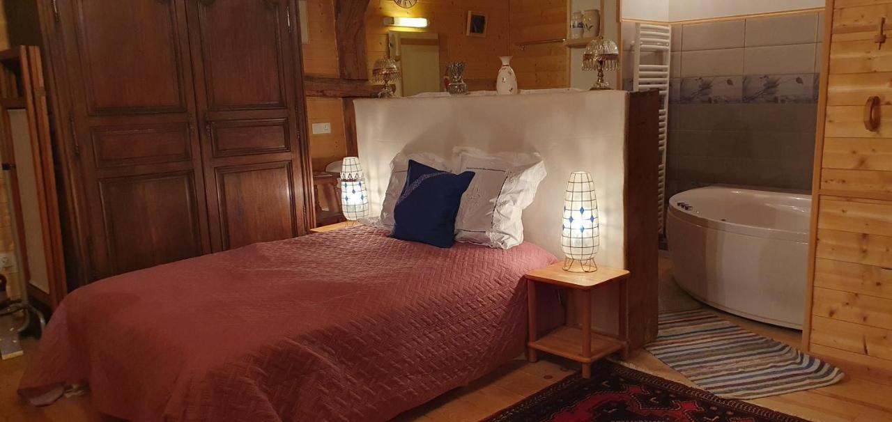 Ferme Savoyarde Renovee 2 Chambres لي كارو داراش المظهر الخارجي الصورة