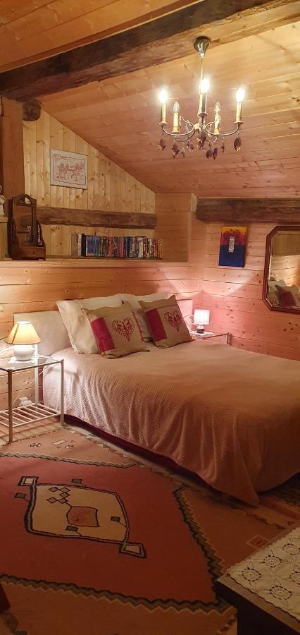 Ferme Savoyarde Renovee 2 Chambres لي كارو داراش المظهر الخارجي الصورة
