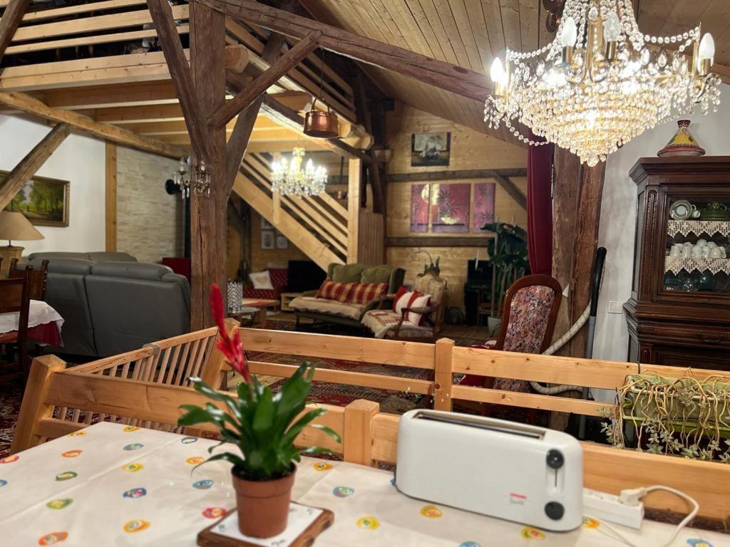 Ferme Savoyarde Renovee 2 Chambres لي كارو داراش المظهر الخارجي الصورة